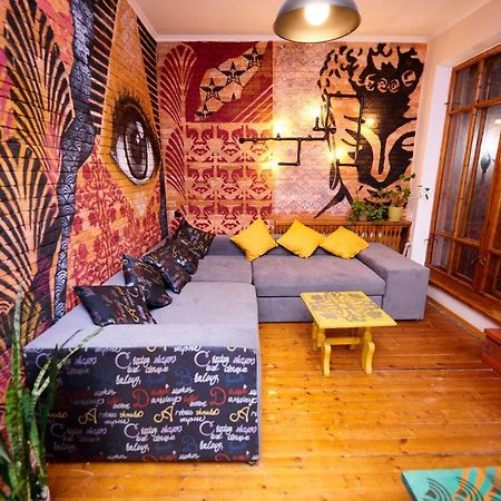 Wanderlust Hostel Almaty Exterior foto